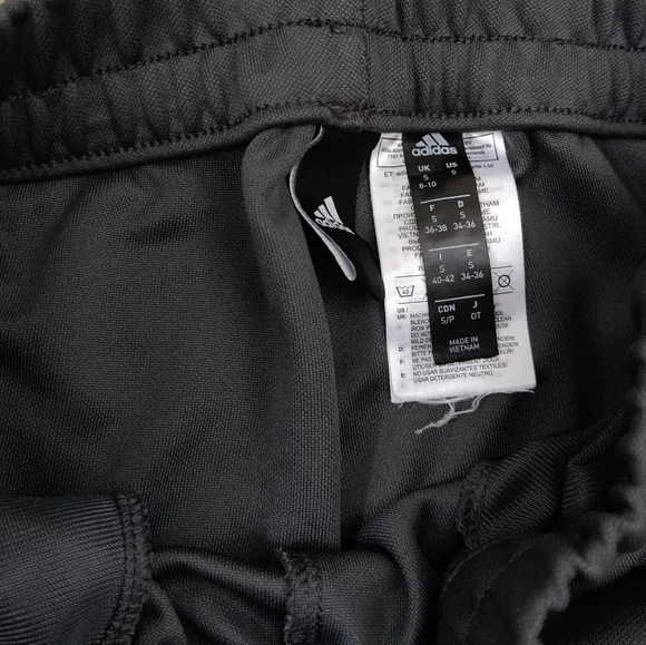 2 GUC Adidas track pants - Picture 8 of 9